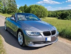 Grau Gebraucht 2011 BMW 320 Cabriolet M Sport Cabrio | 10.500 € (Superpreis)