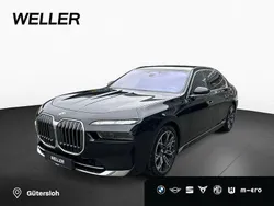 Black sapphire (schwarz) Gebraucht 2023 BMW 740 Comfort Edition Limousine | 85.850 € (Superpreis)