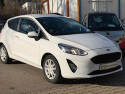 Weiß Gebraucht 2017 Ford Fiesta Cool & Connect Kleinwagen | 9.190 € (Etwas zu teuer)