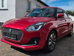Rot Gebraucht 2018 Suzuki Swift Limousine | 12.999 € (Fairer Preis)
