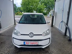 Weiß Gebraucht 2017 VW up! move up! Kleinwagen | 4.650 € (Fairer Preis)