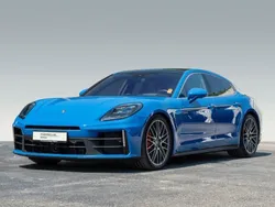 Blau Gebraucht 2024 Porsche Panamera 4S Limousine | 141.400 €