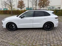 Weiß Gebraucht 2018 Porsche Cayenne Turbo SUV | 76.300 € (Superpreis)