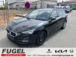 Mitternachtsschwarz Gebraucht 2022 Seat Leon ST Style Kombi | 20.899 € (Guter Preis)