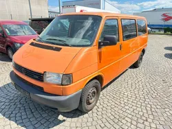 Leuchtorange Gebraucht 2002 VW T4 Van | 3.400 €