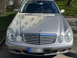 Gold Gebraucht 2005 Mercedes E200 Limousine | 4.200 € (Fairer Preis)