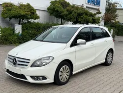 Weiß Gebraucht 2012 Mercedes B180 Van / Kleinbus | 4.700 € (Teuer)