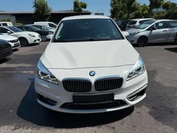 Weiß Gebraucht 2018 BMW 218 Van / Kleinbus | 8.999 € (Guter Preis)