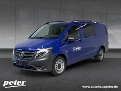 Atlantisblau Gebraucht 2024 Mercedes Vito Van / Kleinbus | 39.900 €