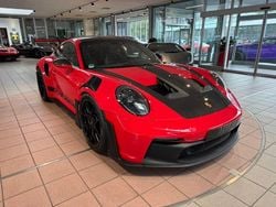 Rot Neu 2024 Porsche 911 GT3 RS Coupé | 339.000 €
