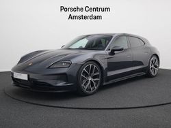 Grau Gebraucht 2024 Porsche Taycan Performance Package Limousine | 108.840 €