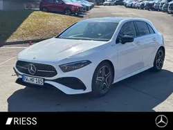 Weiss Gebraucht 2025 Mercedes A180 AMG Limousine | 35.400 € (Fairer Preis)