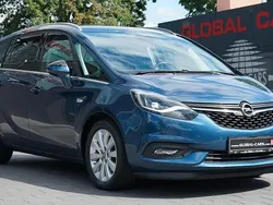 Nachtblau Gebraucht 2017 Opel Zafira Innovation Van / Kleinbus | 11.885 € (Guter Preis)