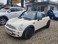 Weiß Gebraucht 2007 Mini One Cabriolet Cabrio | 2.500 €