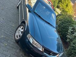 Blau Gebraucht 2002 Opel Vectra Kombi | 2.000 € (Fairer Preis)