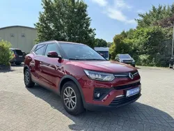 Cherry red (metallic) Gebraucht 2019 Ssangyong Tivoli Quartz SUV | 12.990 € (Etwas zu teuer)