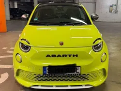 Grün Gebraucht 2023 Abarth 500e Scorpionissima Kleinwagen | 30.500 € (Fairer Preis)