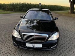 Schwarz Gebraucht 2008 Mercedes 320 Limousine | 10.000 €