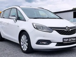 Weiß Gebraucht 2017 Opel Zafira Van / Kleinbus | 10.850 € (Guter Preis)