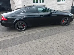 Schwarz Gebraucht 2007 Mercedes CLS500 Limousine | 9.600 €