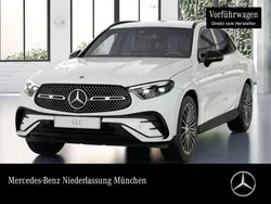 Polarweiß Gebraucht 2025 Mercedes GLC200 AMG SUV | 56.690 € (Fairer Preis)