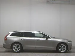 Grau Gebraucht 2019 Volvo V60 R-Design Kombi | 18.980 € (Etwas zu teuer)