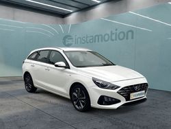 Weiß Gebraucht 2022 Hyundai i30 Trend Kombi | 21.040 € (Teuer)