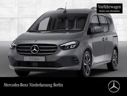 Grau Gebraucht 2024 Mercedes T180 Progressive Van / Kleinbus | 32.580 € (Teuer)