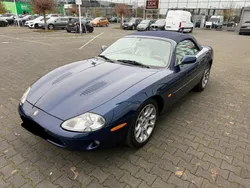 Blau Gebraucht 1999 Jaguar XKR Supercharged Cabrio | 10.900 €