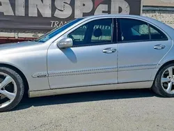 Silber Gebraucht 2001 Mercedes C200 Limousine | 1.349 €