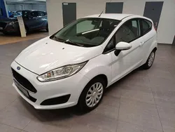 Weiß Gebraucht 2017 Ford Fiesta Trend Kleinwagen | 9.450 € (Fairer Preis)