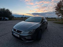 Grau Gebraucht 2017 Seat Leon Limousine | 11.400 € (Etwas zu teuer)