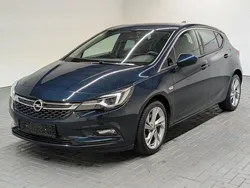 Grün (smaragdgrünmet.) Gebraucht 2016 Opel Astra Innovation Limousine | 13.480 € (Fairer Preis)