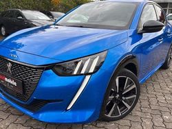 Blau (metallic) Gebraucht 2020 Peugeot 208 GT Kleinwagen | 18.350 € (Teuer)