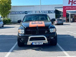 Schwarz Gebraucht 2005 Dodge Magnum SUV | 19.900 €