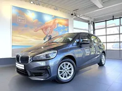 Grau Gebraucht 2018 BMW 218 Active Tourer Performance Van / Kleinbus | 17.220 € (Fairer Preis)