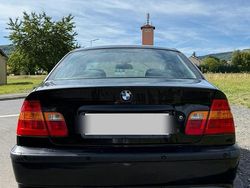 Schwarz Gebraucht 2003 BMW 316 Limousine | 2.000 € (Guter Preis)