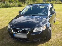 Schwarz Gebraucht 2010 Volvo V50 Kombi | 4.900 €