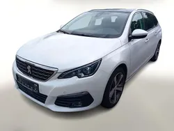 Weiss Gebraucht 2019 Peugeot 308 Allure Kombi | 14.288 € (Etwas zu teuer)