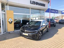 Schwarz Gebraucht 2023 Renault Mégane Techno Limousine | 29.990 € (Guter Preis)