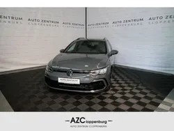 Grau Gebraucht 2021 VW Golf VIII R-line Limousine | 19.950 € (Fairer Preis)