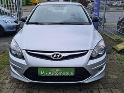Grau Gebraucht 2011 Hyundai i30 Kombi | 5.750 € (Fairer Preis)