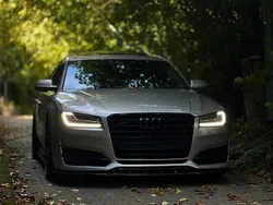 Grau Gebraucht 2016 Audi S8 plus Ambiente Limousine | 33.500 €
