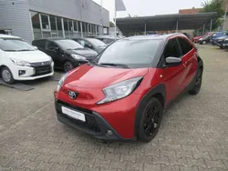 2farbig Gebraucht 2022 Toyota Aygo Pulse Kleinwagen | 13.590 € (Fairer Preis)