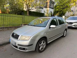 Silber Gebraucht 2006 Skoda Fabia Kombi | 1.000 € (Guter Preis)
