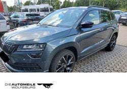 Quarzgrau metallic Gebraucht 2021 Skoda Karoq SportLine SUV | 27.380 € (Guter Preis)