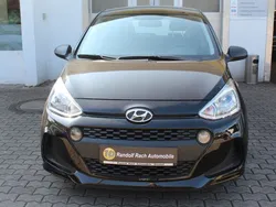 Schwarz Gebraucht 2017 Hyundai i10 Classic Kleinwagen | 9.290 € (Fairer Preis)