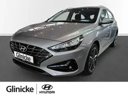Weiß Gebraucht 2023 Hyundai i30 Trend Kombi | 22.990 € (Guter Preis)