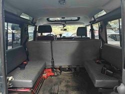 Grün Gebraucht 2001 Land Rover Defender S Kombi | 14.700 €