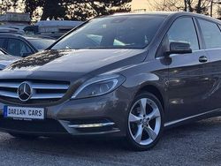 Grau Gebraucht 2014 Mercedes 180 Limousine | 10.900 € (Guter Preis)